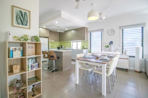 ZEN QUEST - The NOMADS PAD Near Nightcliff Markets & Sunset Foreshore - Mackay Tourism 12