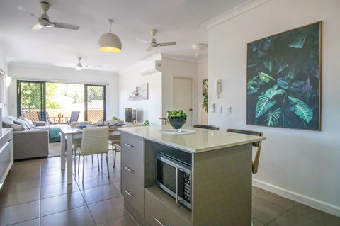 ZEN QUEST - The NOMADS PAD Near Nightcliff Markets & Sunset Foreshore - Mackay Tourism 24