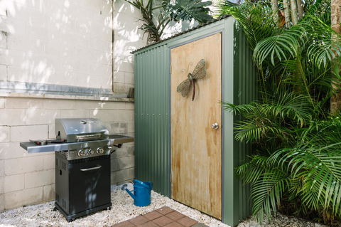 CitySide Apartment - 2 Bedroom With Private Courtyard - Mackay Tourism 12