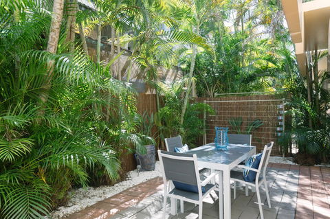 CitySide Apartment - 2 Bedroom With Private Courtyard - Mackay Tourism 13