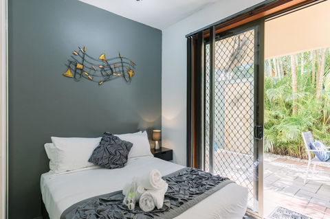 CitySide Apartment - 2 Bedroom With Private Courtyard - Mackay Tourism 14