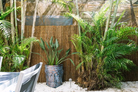 CitySide Apartment - 2 Bedroom With Private Courtyard - Mackay Tourism 11