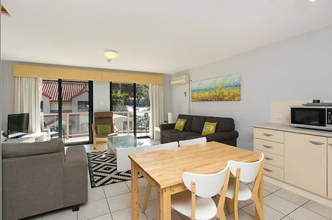 Nelson Bay Breeze - Mackay Tourism 19