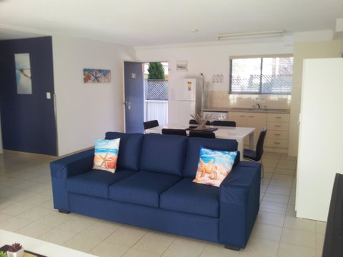 Nelson Bay Breeze - Mackay Tourism 37