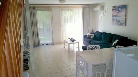 Nelson Bay Breeze - Mackay Tourism 6
