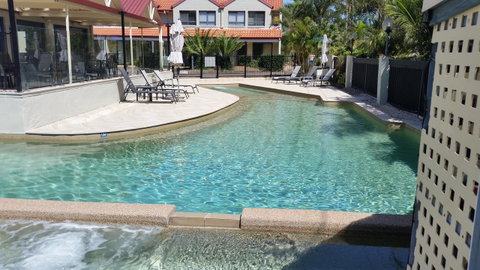 Nelson Bay Breeze - Mackay Tourism 0