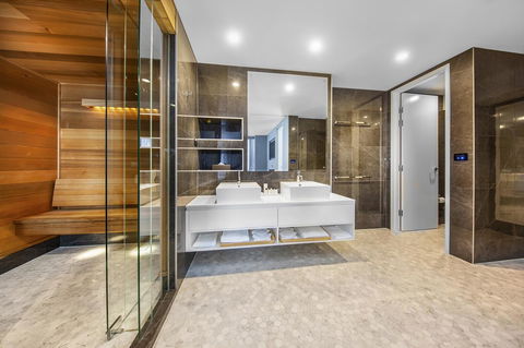 Canberra Rex Hotel - Mackay Tourism 14