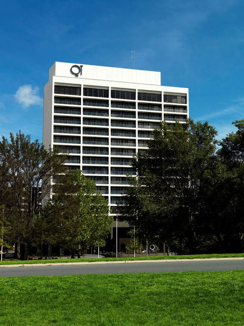 QT Canberra - Mackay Tourism 2