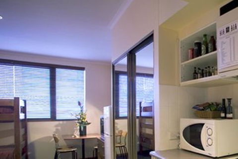 Madison Capital Executive Apartments - Mackay Tourism 3