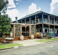 Boogie Woogie Beach House - Mackay Tourism