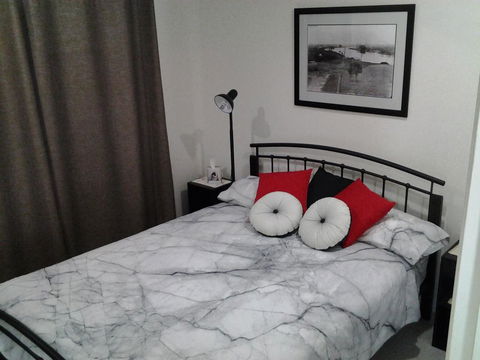 Bottlebrush B & B - Mackay Tourism 3