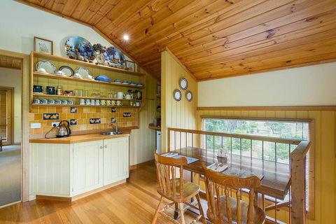 Bourndaroo Lodge - Mackay Tourism 2