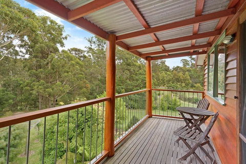 Bourndaroo Lodge - Mackay Tourism 1