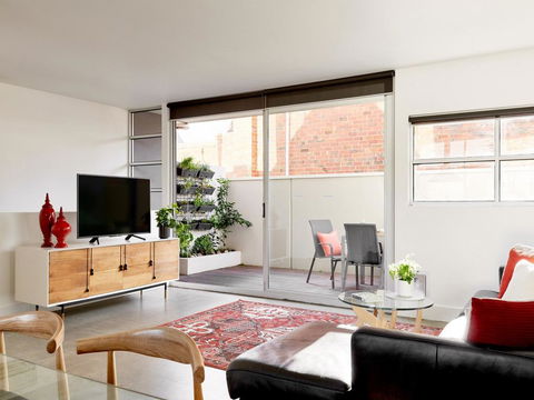 Boutique Stays - The Cassin - Mackay Tourism 0