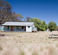 Brackens Hut - Mackay Tourism