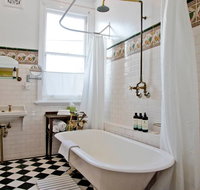 Breathtaking Views In Spacious Balmain House - Mackay Tourism