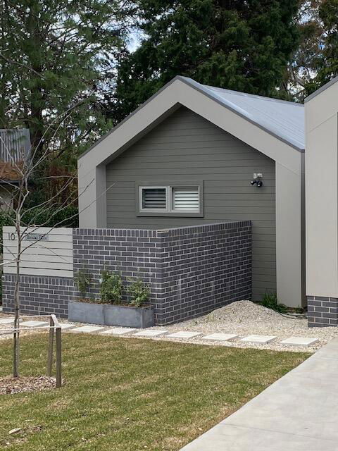 Bridal Falls Cottage - Mackay Tourism 1