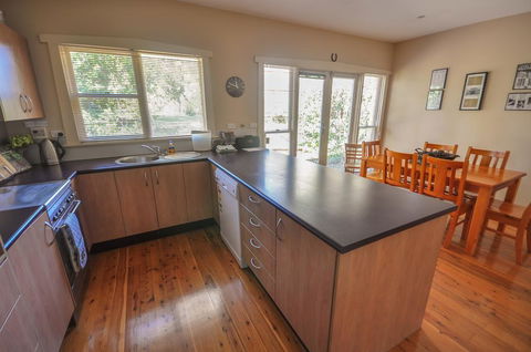 Brigalow Cottage - Mackay Tourism 2