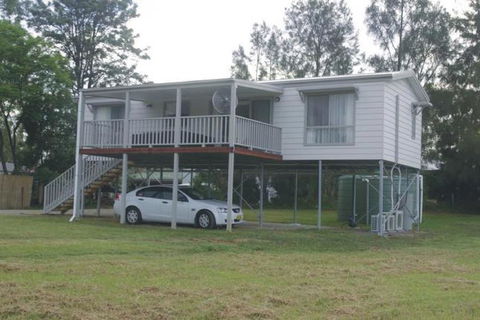Broke Village Hideaway - Mackay Tourism 0