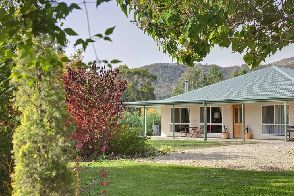 Myrrhee VIC Mackay Tourism