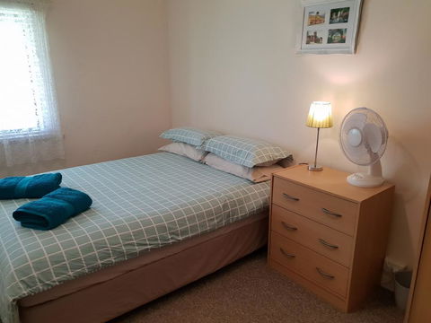 Browncoat Cottage Mudgee - Mackay Tourism 3