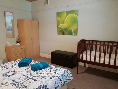 Browncoat Cottage Mudgee - Mackay Tourism 2
