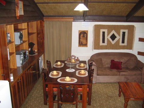 Brucktal Apartment - Mackay Tourism 0