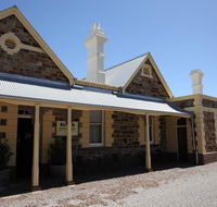 Burra Railway Station Bed and Breakfast - Mackay Tourism