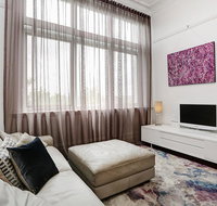 By George Super cool St Kilda loft - Mackay Tourism