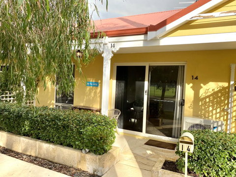 By The Jetty - Mackay Tourism 0