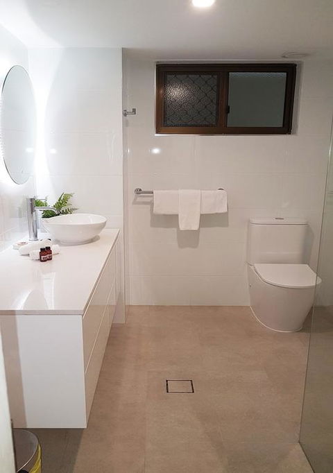 Byron Bay Beachfront Apartments - Mackay Tourism 3