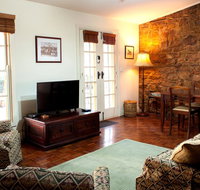 Byronsvale Vineyard and Accommodation - Mackay Tourism