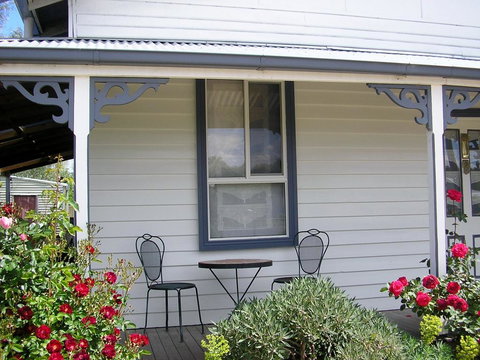 C & A's Cottage - Mackay Tourism 2