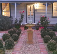 C  A's Cottage - Mackay Tourism