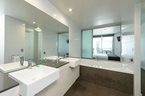 C Bargara Resort - Mackay Tourism 2