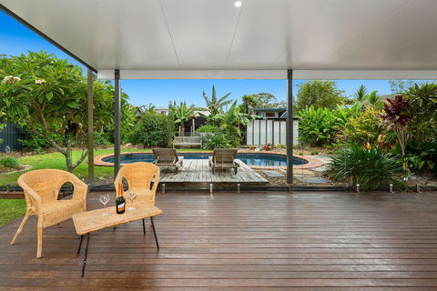 CABARITA BEACH HOUSE 53 - Mackay Tourism 0