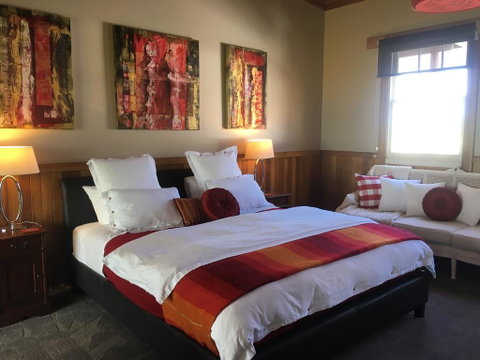 Cable Station Accommodation - Mackay Tourism 1