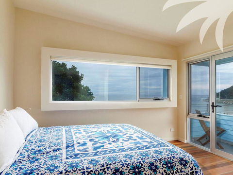 Cair Paravel At Seal Rocks - Mackay Tourism 1