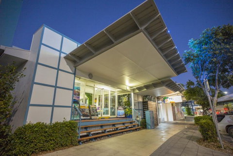 Cairns Central YHA - Mackay Tourism 1