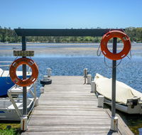 Calm Waters Waterfront Cottages - Mackay Tourism