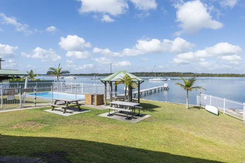 Camawood 2 - Mackay Tourism 1