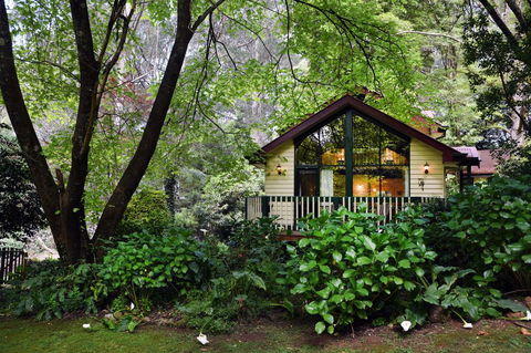 Cambridge Cottages - Mackay Tourism 0