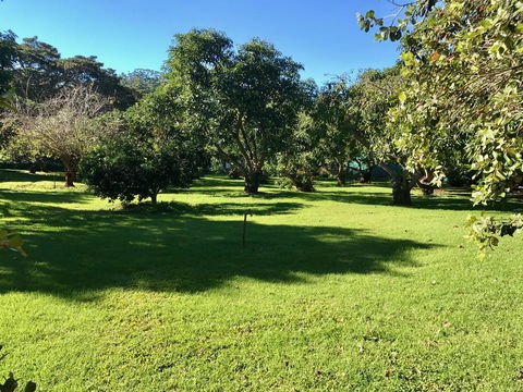 Camelot Cottages - Mackay Tourism 2