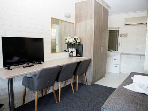 Cameo Inn Motel - Mackay Tourism 2