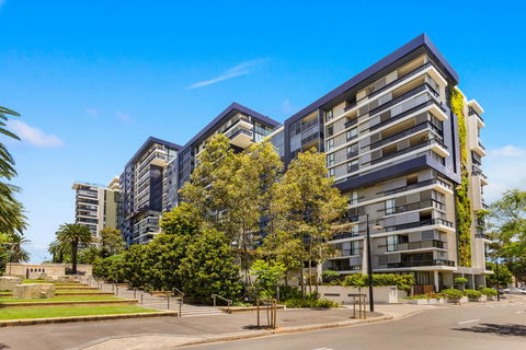 Camperdown Self-Contained Modern One-Bedroom Apartments - Mackay Tourism 1