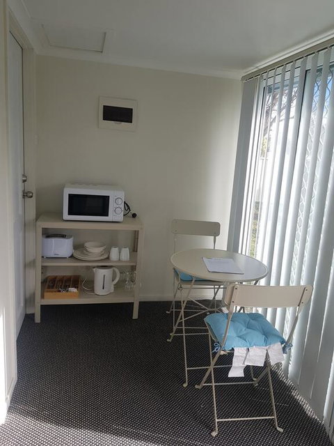 Canberra Ave Villas - Mackay Tourism 1