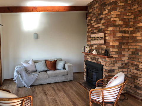 Canberra Cres 42 Burrill Lake - Mackay Tourism 2