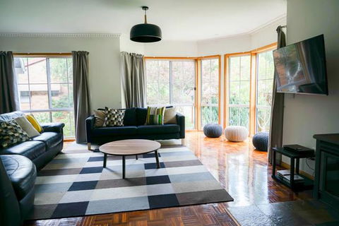 Canyon Walk House & Unit - Mackay Tourism 0