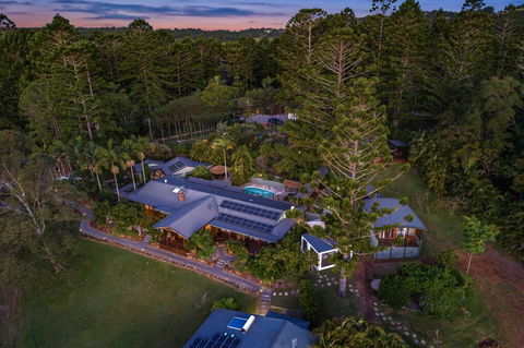 Cape Byron Retreat (Adults-Only) - Mackay Tourism 0