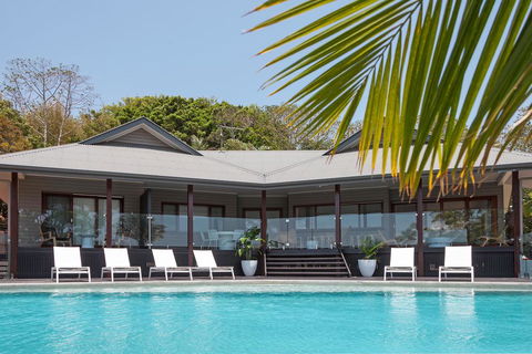 Cape Vue - Mackay Tourism 0